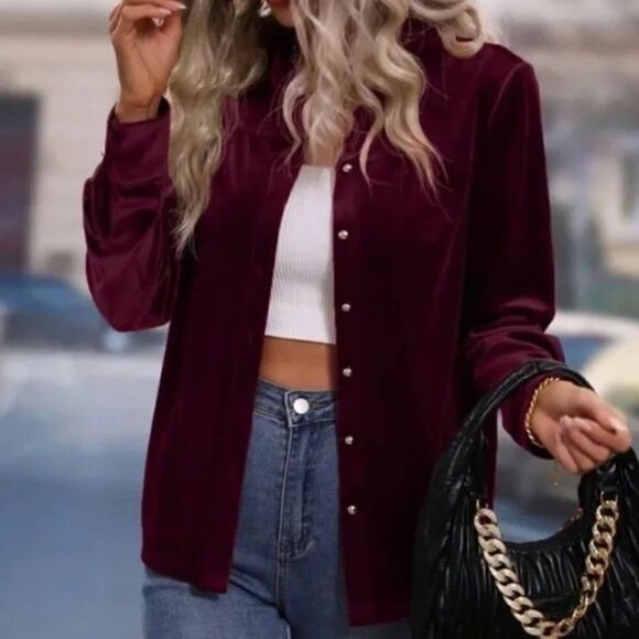 New Luxe Burgundy Velvet ButtonâDownâOversizedâShirtâTop - Picture 2 of 16